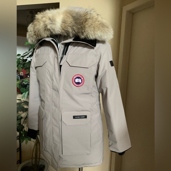 Canada Goose Expedition Parka - Picture 5 of 15